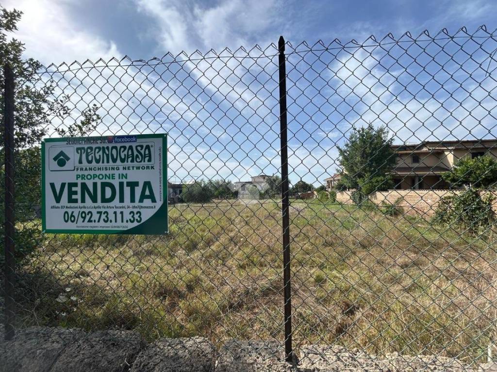 Terreno a Aprilia in VIA GIDORA - Foto 2