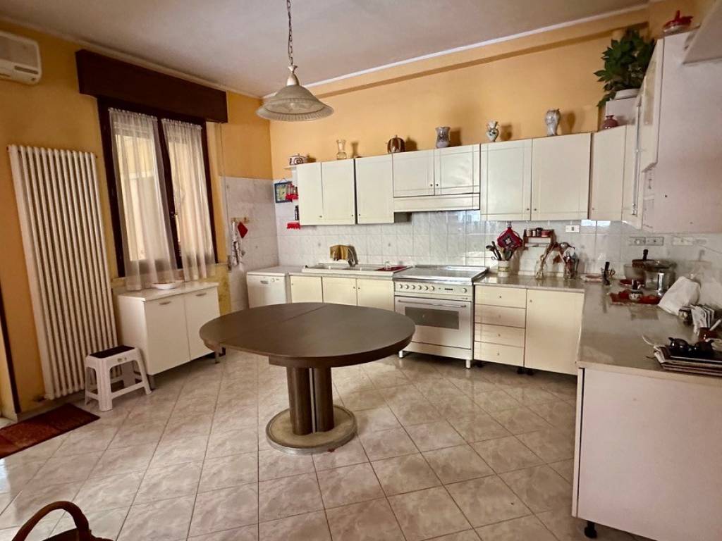 Appartamento a Rimini in Via Giovanni Venerucci, 25 - Foto 4