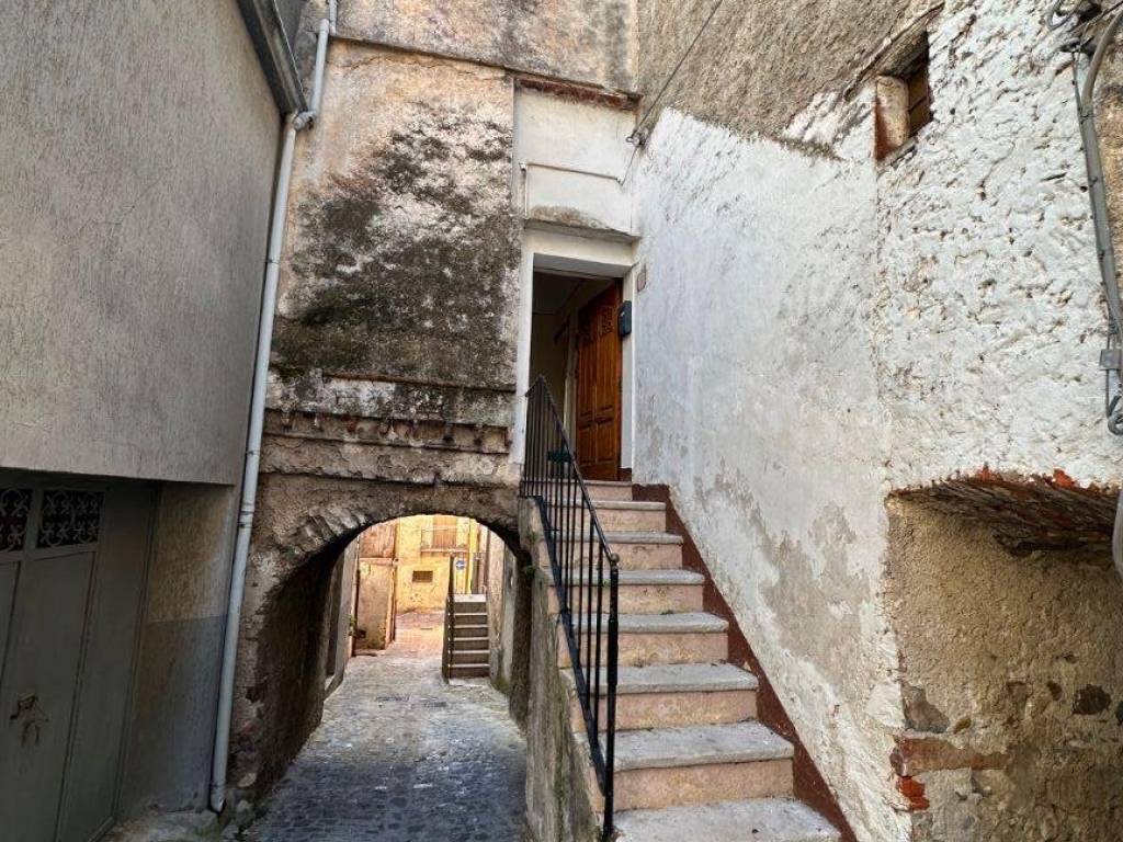 Casa indipendente a Isnello in Piazza Giuseppe Mazzini, 8 - Foto 4