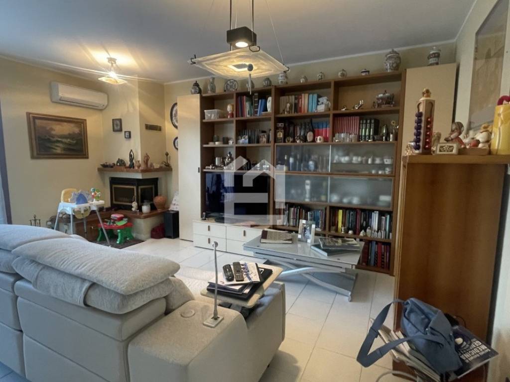 Villa a Desenzano del garda in Via Caduti dell'Egeo - Foto 5