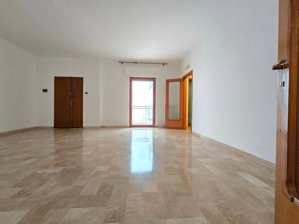 Appartamento a Ostuni in Viale Pola - Foto 3