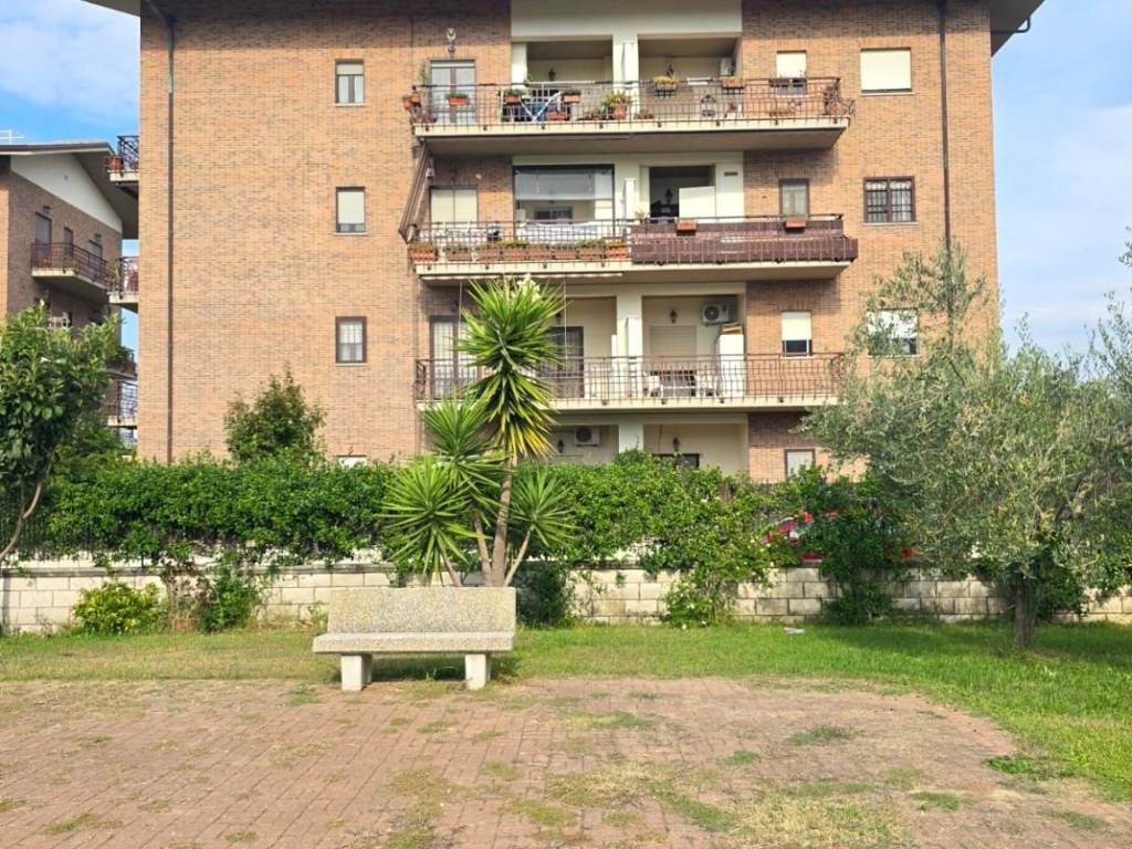 Appartamento a Aprilia in Via Arturo Toscanini - Foto 2