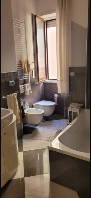 Appartamento a Salerno in Via Cacciatori dell'Irno - Foto 5