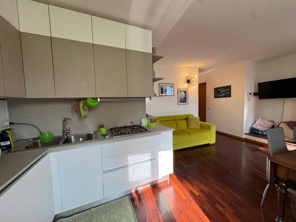 Appartamento a Clusone in Via Bonomo De Bernardi, 8 - Foto 2