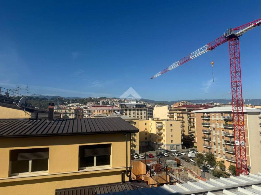 Appartamento a Cosenza in Viale Giacomo Mancini, 105 - Foto 2