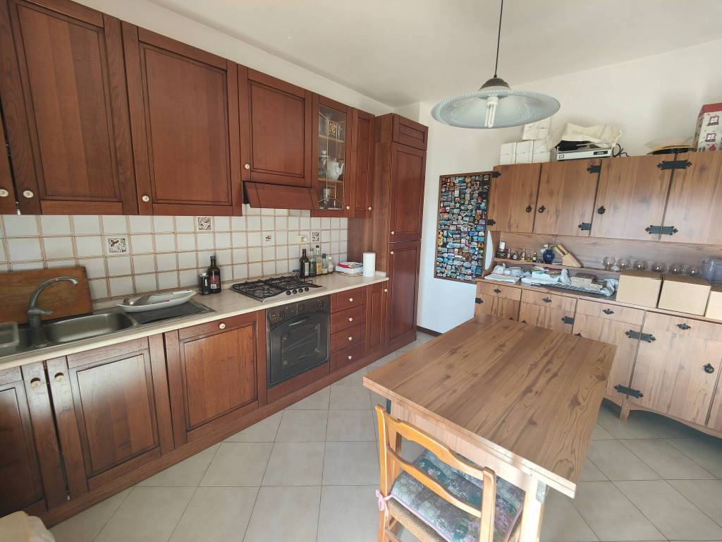 Appartamento a Montevarchi in Via Aretina - Foto 3