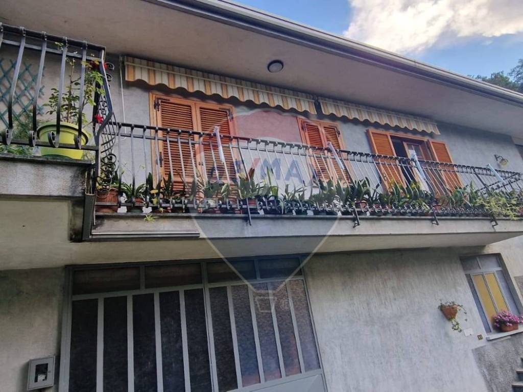 Casa indipendente a Cesara in via per cesara, 39 - Foto 2