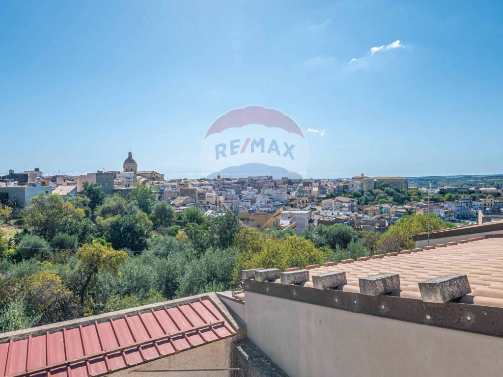 Casa indipendente a Noto in Via Tommaso Fazello, 248 - Foto 2