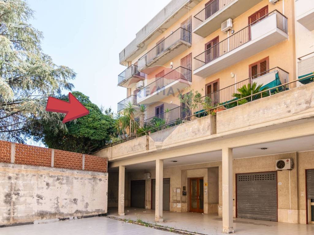 Appartamento a Carlentini in Via Etnea (Contrada Bottiglieri-Quartiere Santuzzi), 192 - Foto 2