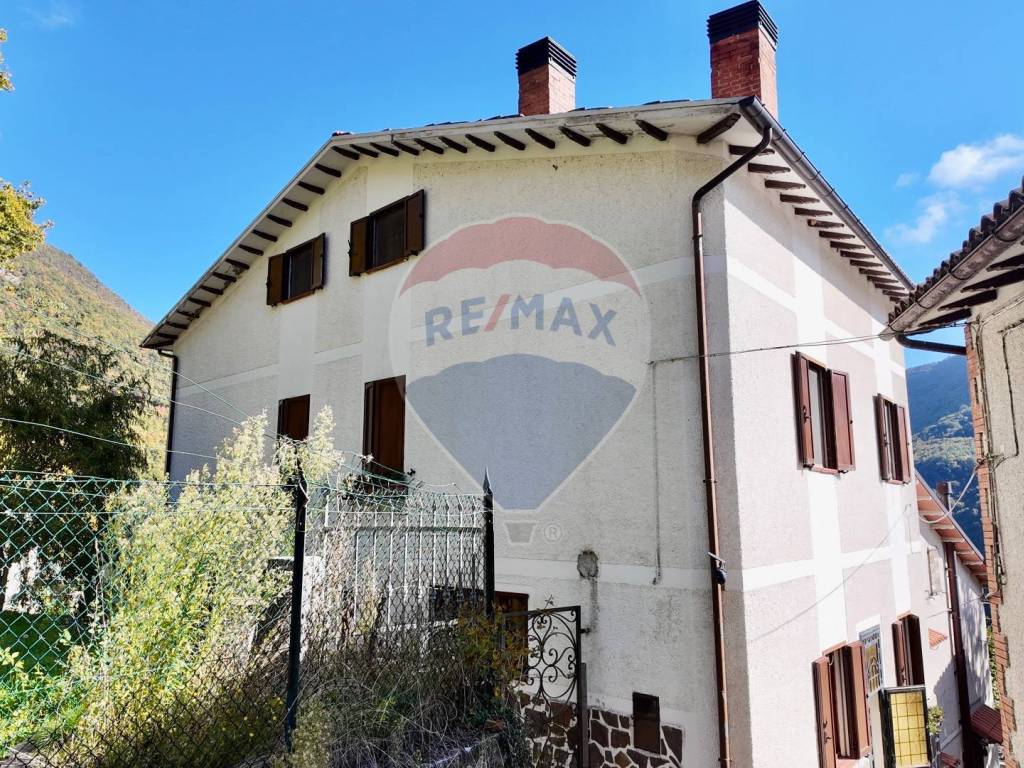 Casa indipendente a Monte cavallo - Foto 2