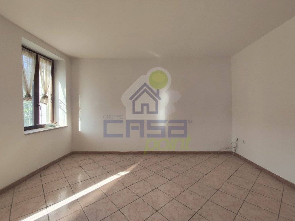Casa indipendente a Scandolara ravara in via madonnina 17 - Foto 4