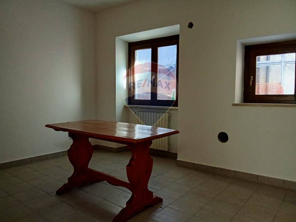 Casa indipendente a Castelvecchio subequo in Via Baglietto, 15 - Foto 5