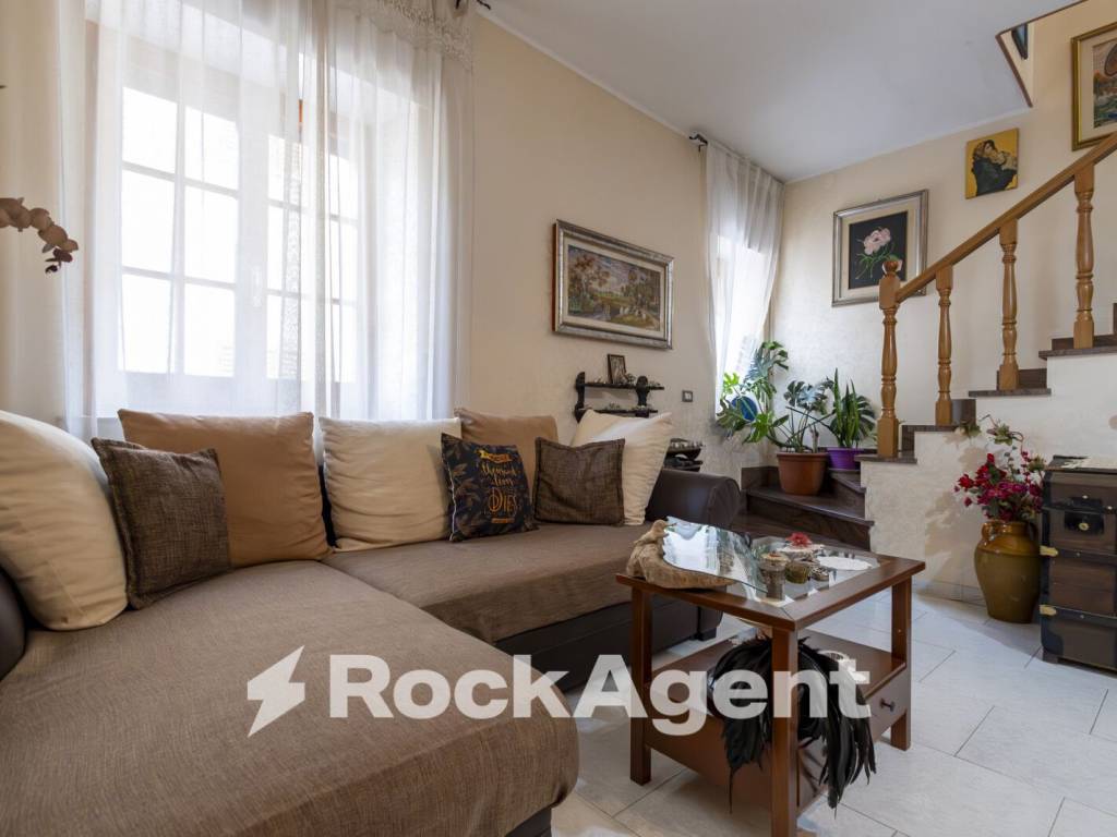 Appartamento a Borgia in Viale Guglielmo Sabatini, 2 - Foto 4