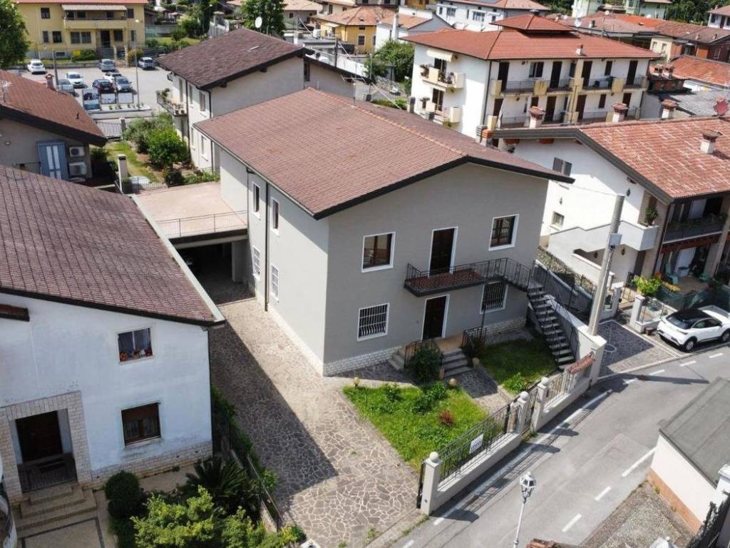 Appartamento a Castrezzato in via pascoli , 1 - Foto 3