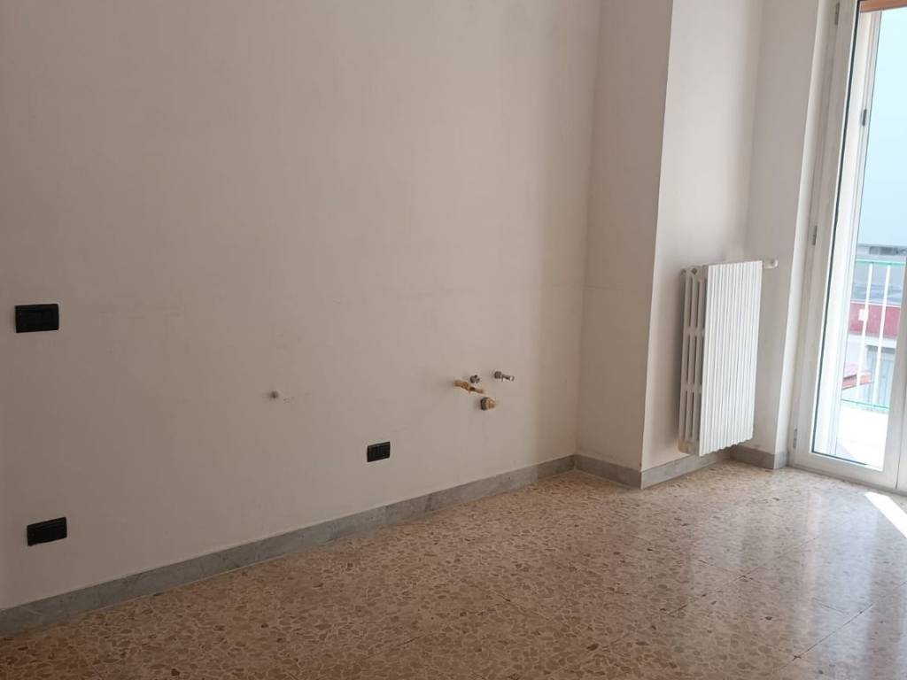 Appartamento a Taranto in Via Genova, 44 - Foto 3