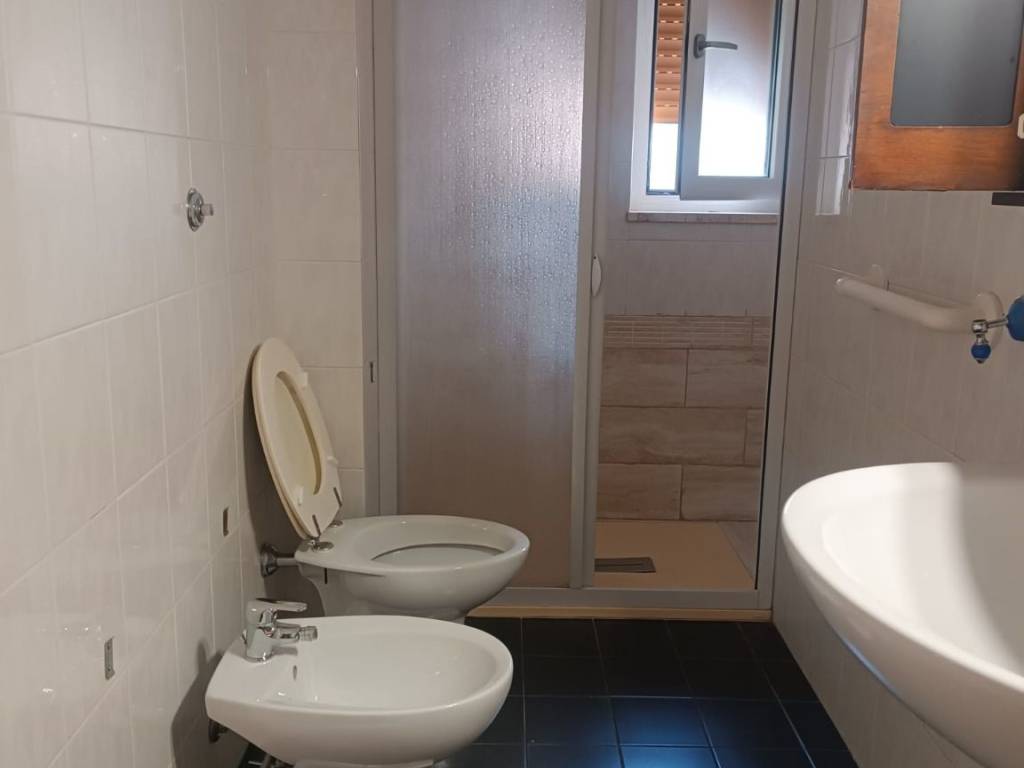 Appartamento a Taranto in Via Genova, 44 - Foto 4