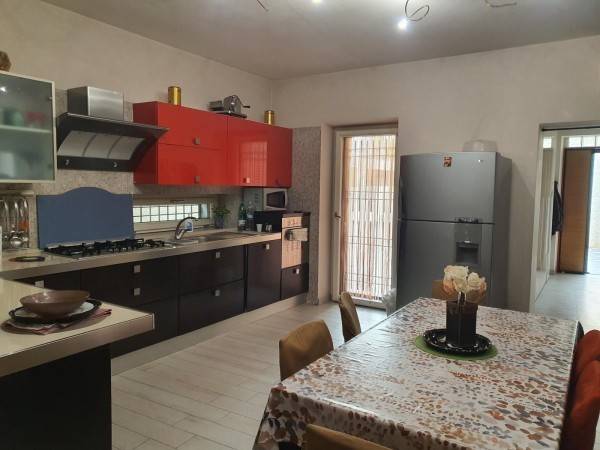 Villa a Aversa in Via 25 Aprile, 24 - Foto 2