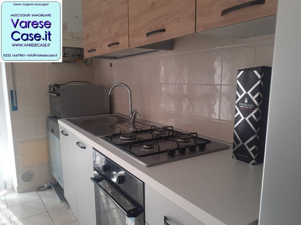 Appartamento a Besozzo in Via Renato Bertolotti - Foto 5