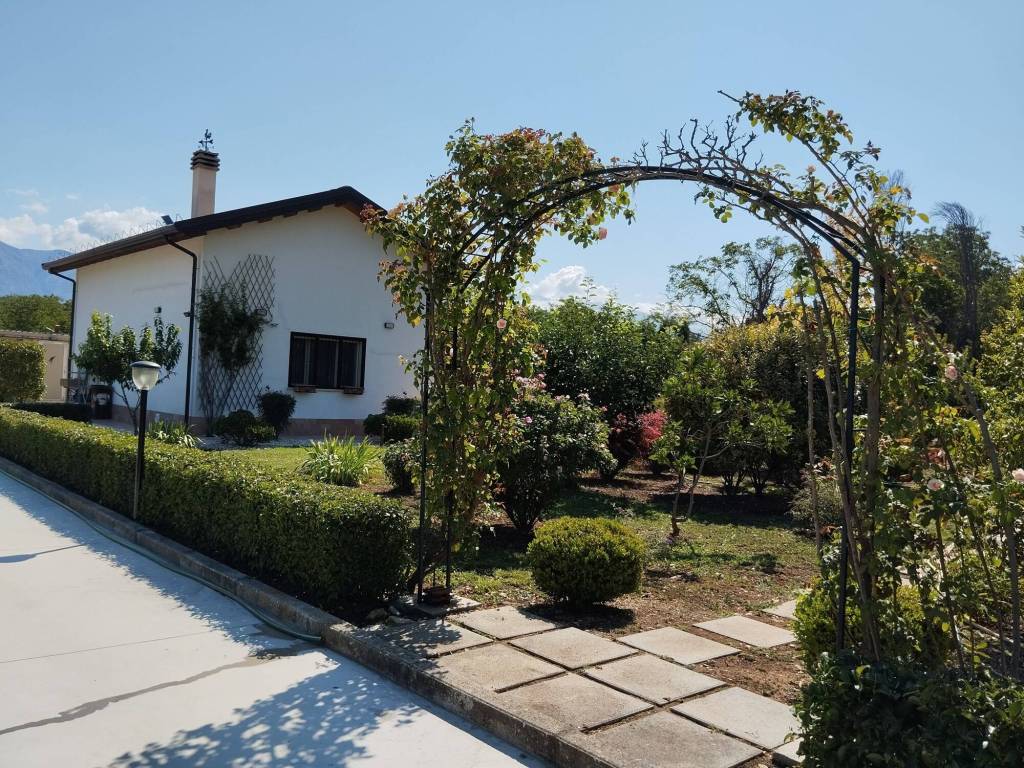 Villa a Bugnara in Via Monacisco - Foto 2