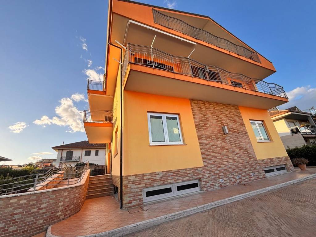 Villa a Pontecagnano faiano in Via Chiaia - Foto 5