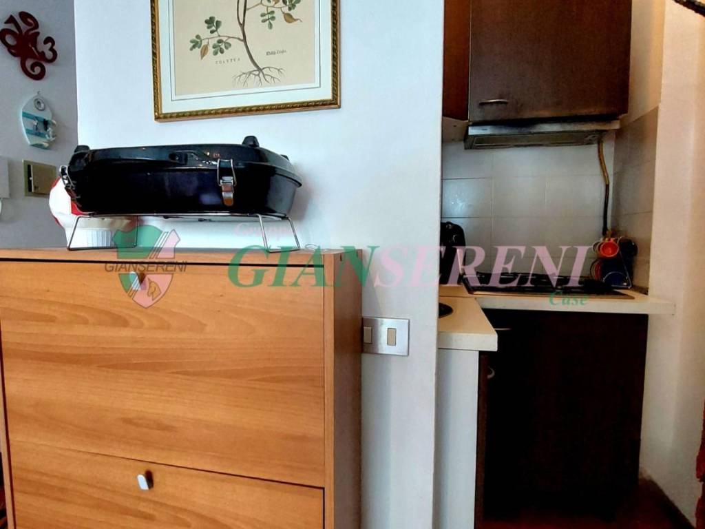Appartamento a Follonica in Via dei Pini - Foto 4