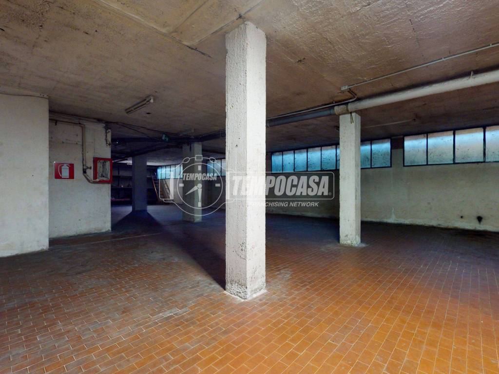 Box / garage a Mantova in Via Vittorino da Feltre 52 - Foto 3