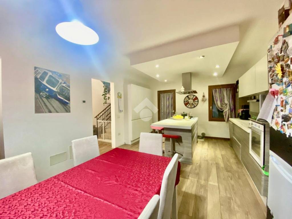 Villa a Cornuda in Via Ospedale, 15 - Foto 3