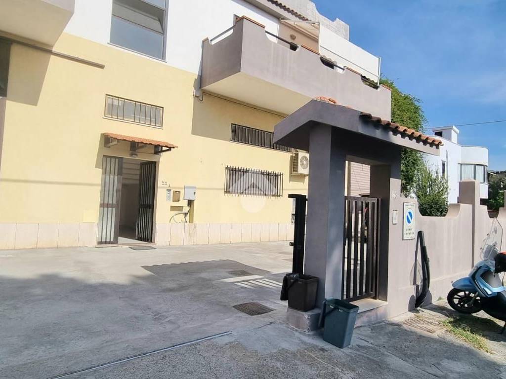 Box / garage a Catanzaro in Via Lorenzo Anania, 28 - Foto 2