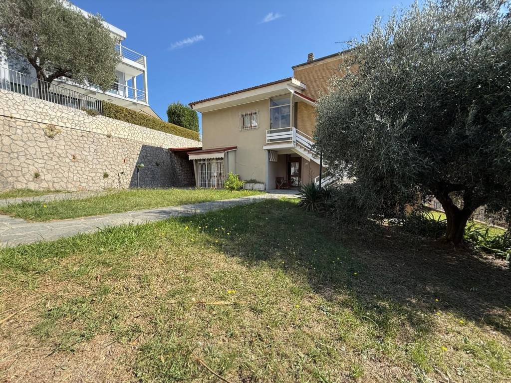 Villa a Loano in Via degli Alpini, 62 - Foto 5
