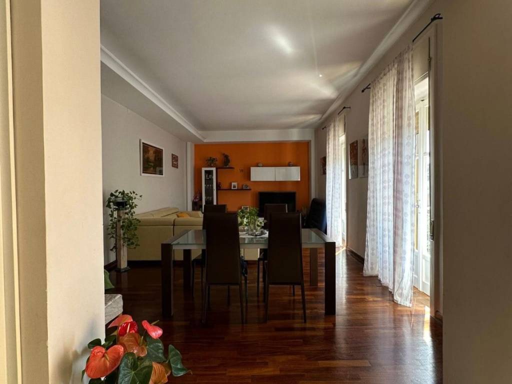 Appartamento a Cava de' tirreni in Piazza Felice Baldi - Foto 4