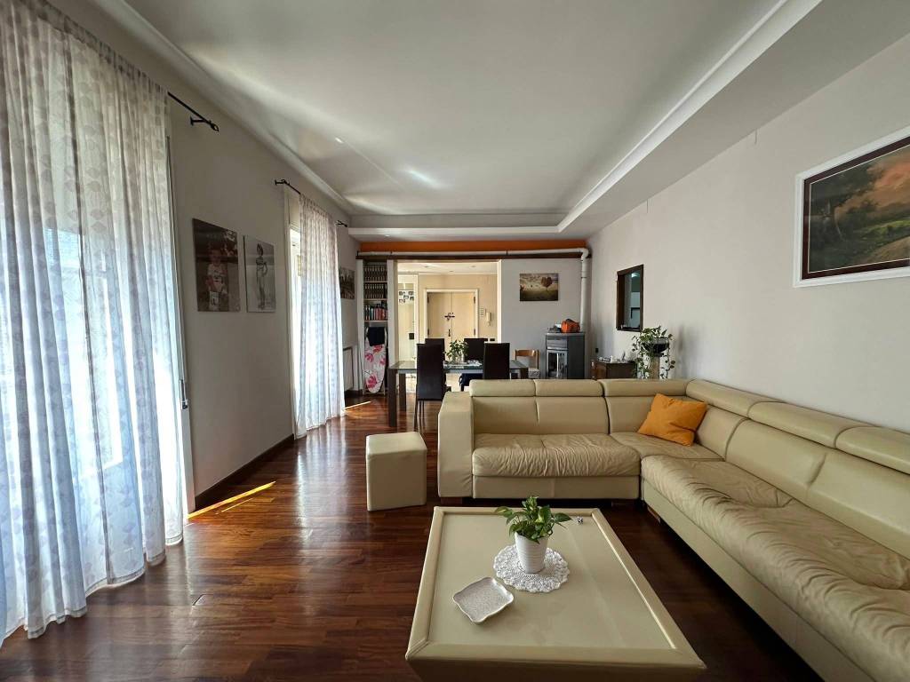 Appartamento a Cava de' tirreni in Piazza Felice Baldi - Foto 5