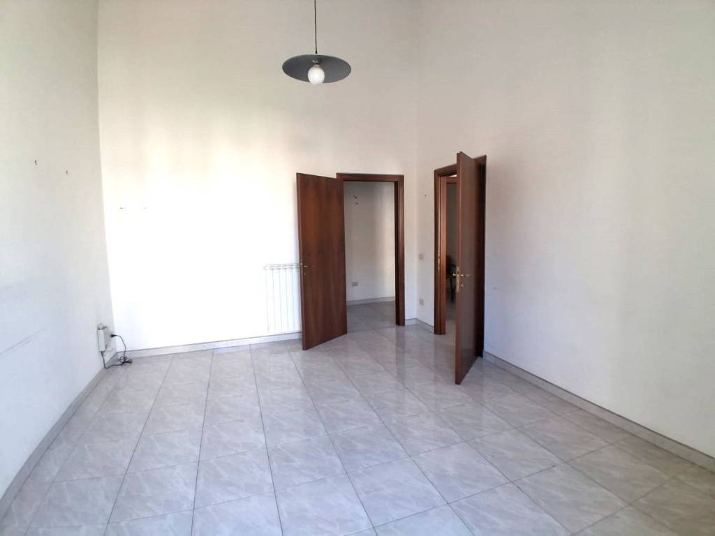 Appartamento a Torre del greco in Piazza Santa Croce - Foto 3