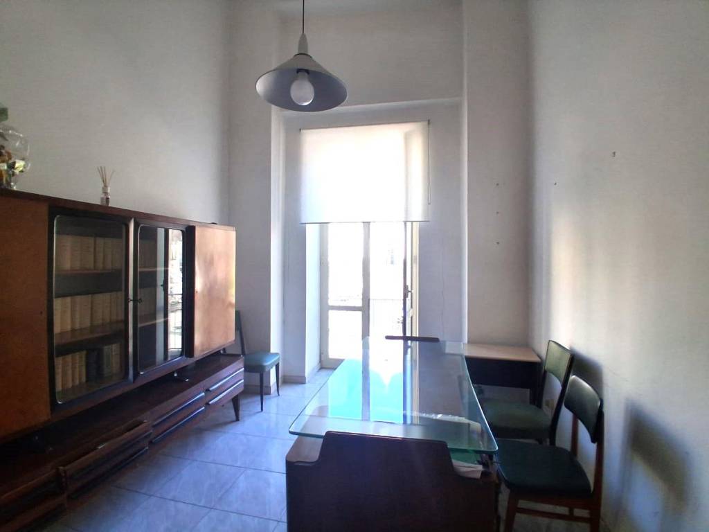 Appartamento a Torre del greco in Piazza Santa Croce - Foto 4