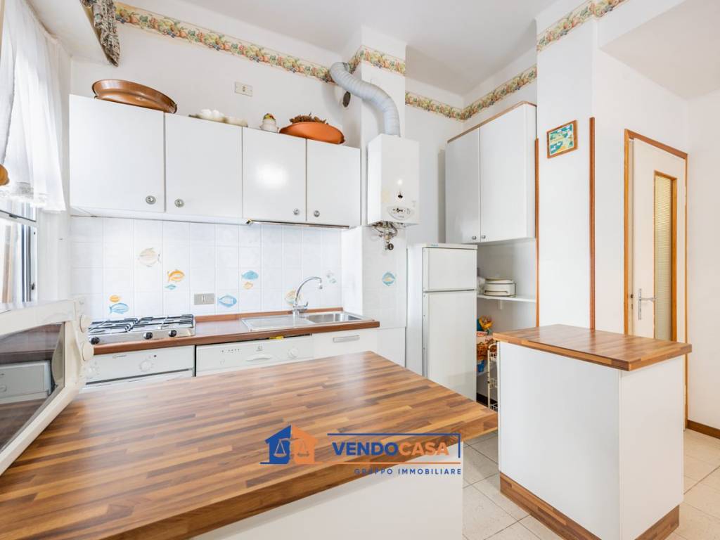 Appartamento a Albenga in Via Venezia, 12 - Foto 4