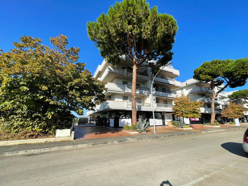 Appartamento a Martinsicuro in Via Ischia - Foto 3