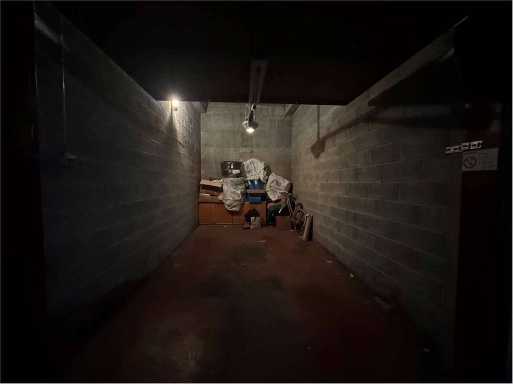 Box / garage a Verbania in VIA RENZO BOCCARDI, 5 - Foto 2