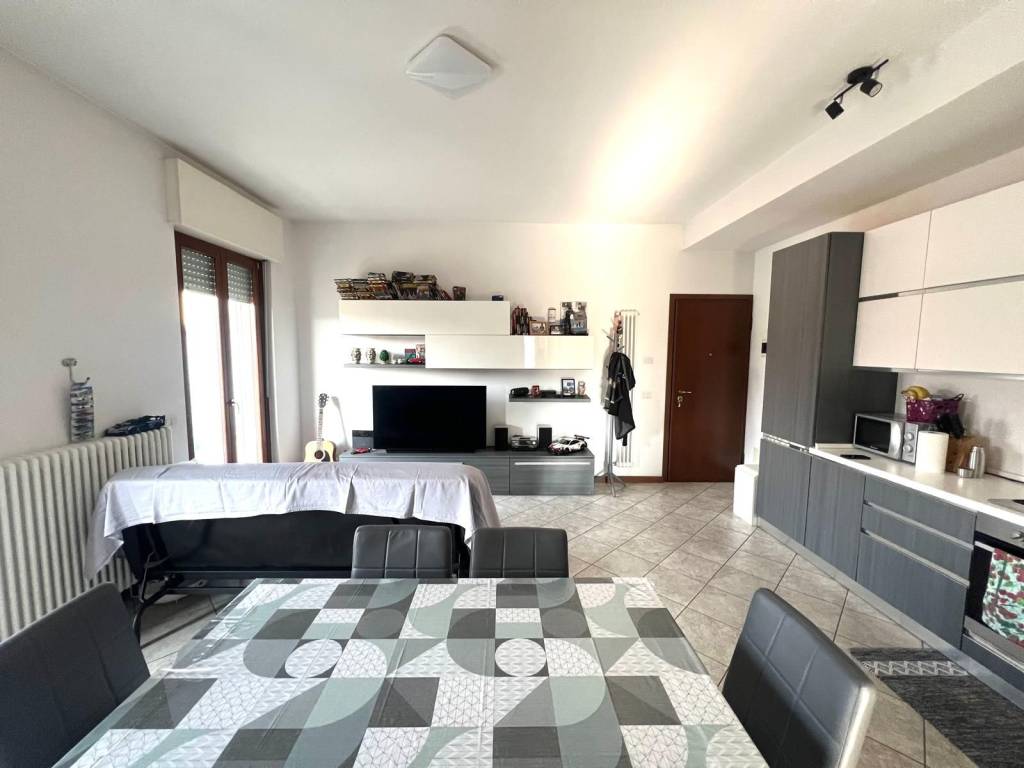 Appartamento a Stezzano in Via Giacomo Puccini, 2 - Foto 2