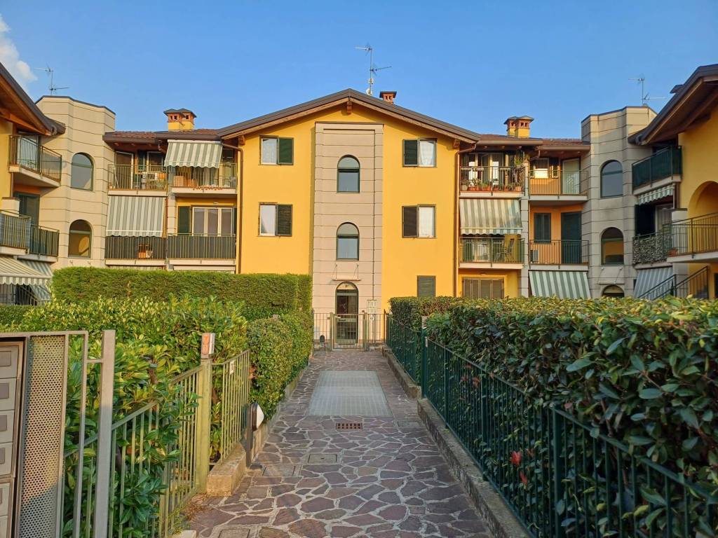 Appartamento a Brembate in VIA TIEPOLO 62 - Foto 3
