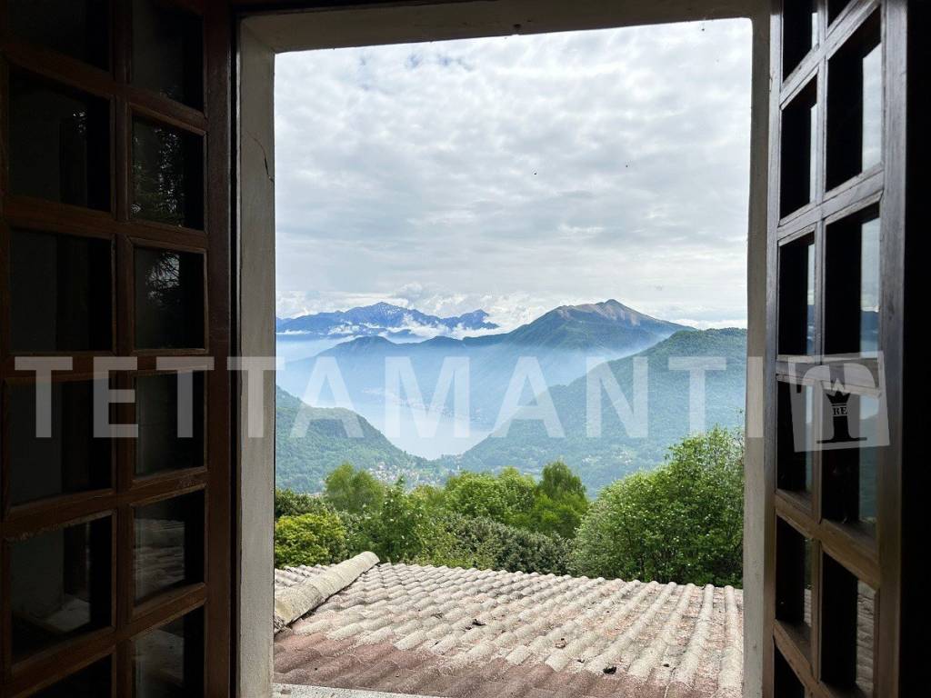 Villa a Centro valle intelvi in Via Fratelli Terragni - Foto 3