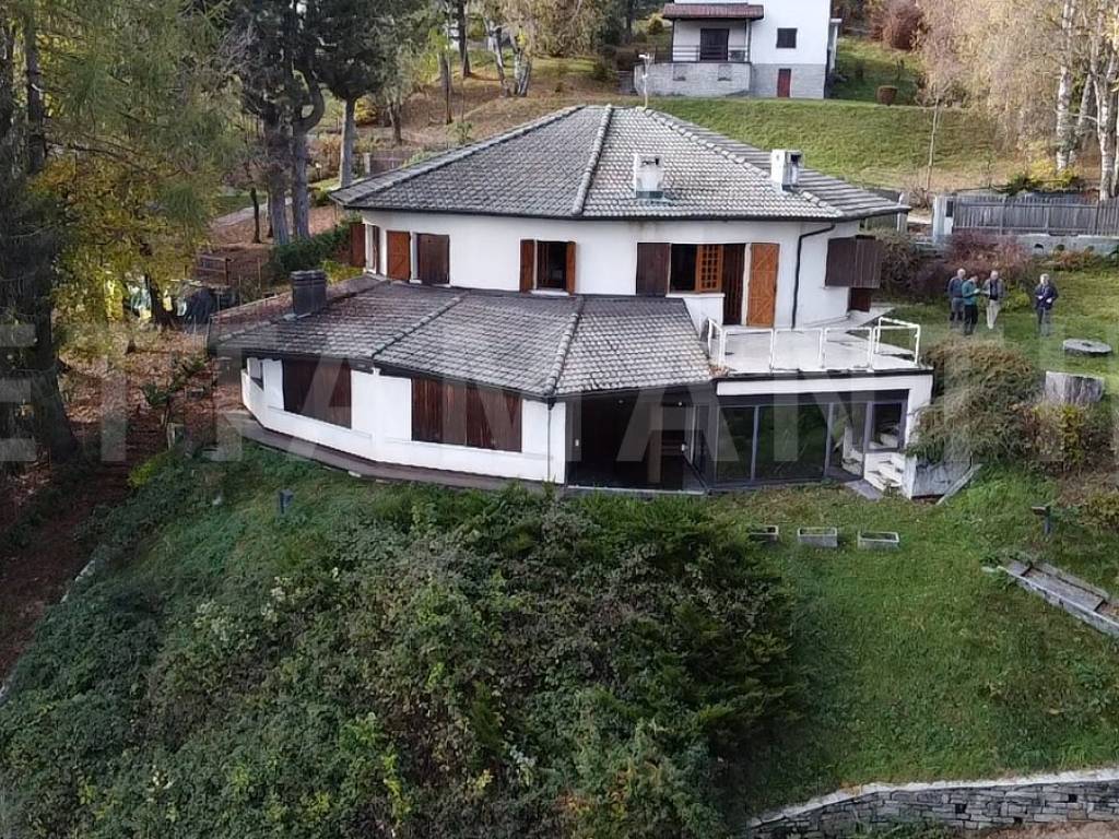 Villa a Centro valle intelvi in Via Fratelli Terragni - Foto 4