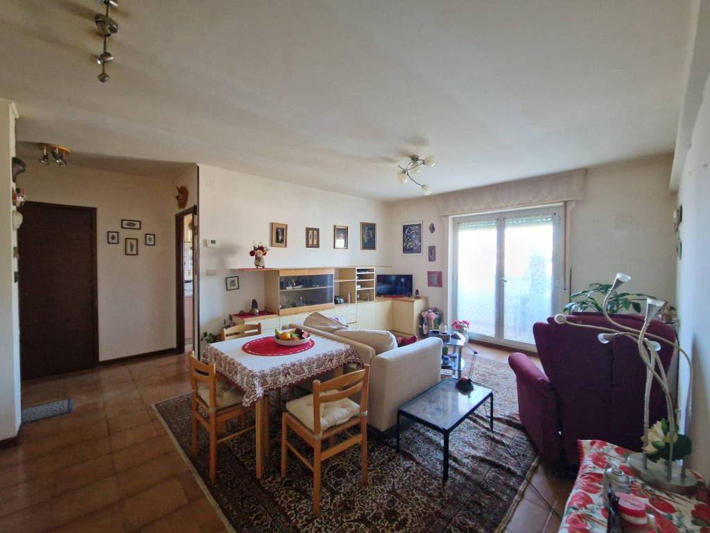 Appartamento a Trieste in Via Arcangelo Corelli, 14 - Foto 2