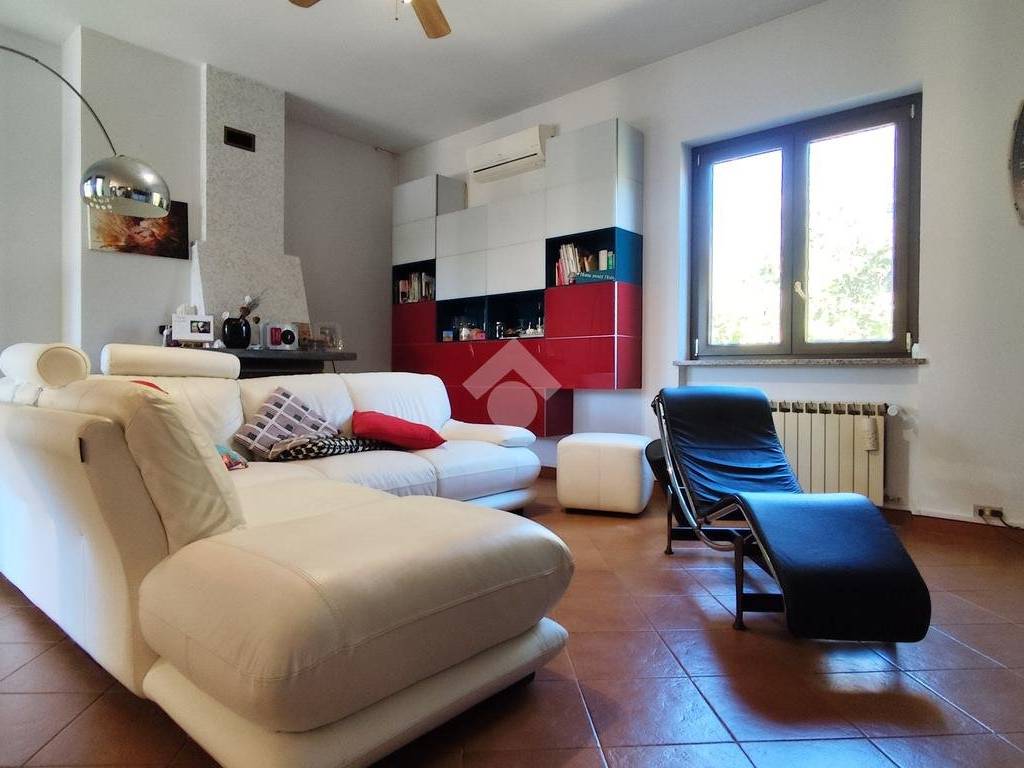 Casa indipendente a Dusino san michele in Corso 4 Novembre, 45 - Foto 2