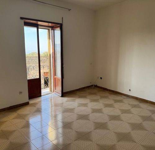 Appartamento a Sessa aurunca in Piazza Rongolise 41 - Foto 2