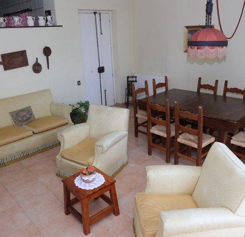 Villa a Roccamonfina in Via Alessandro Manzoni 2 - Foto 2