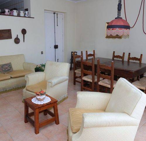 Villa a Roccamonfina in Via Alessandro Manzoni 2 - Foto 4