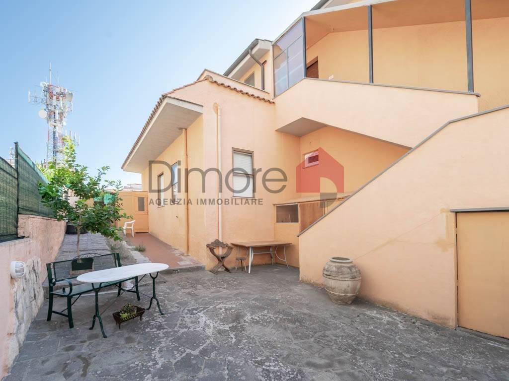 Villa a Tarquinia in Via Corrado e Mario Nardi - Foto 2
