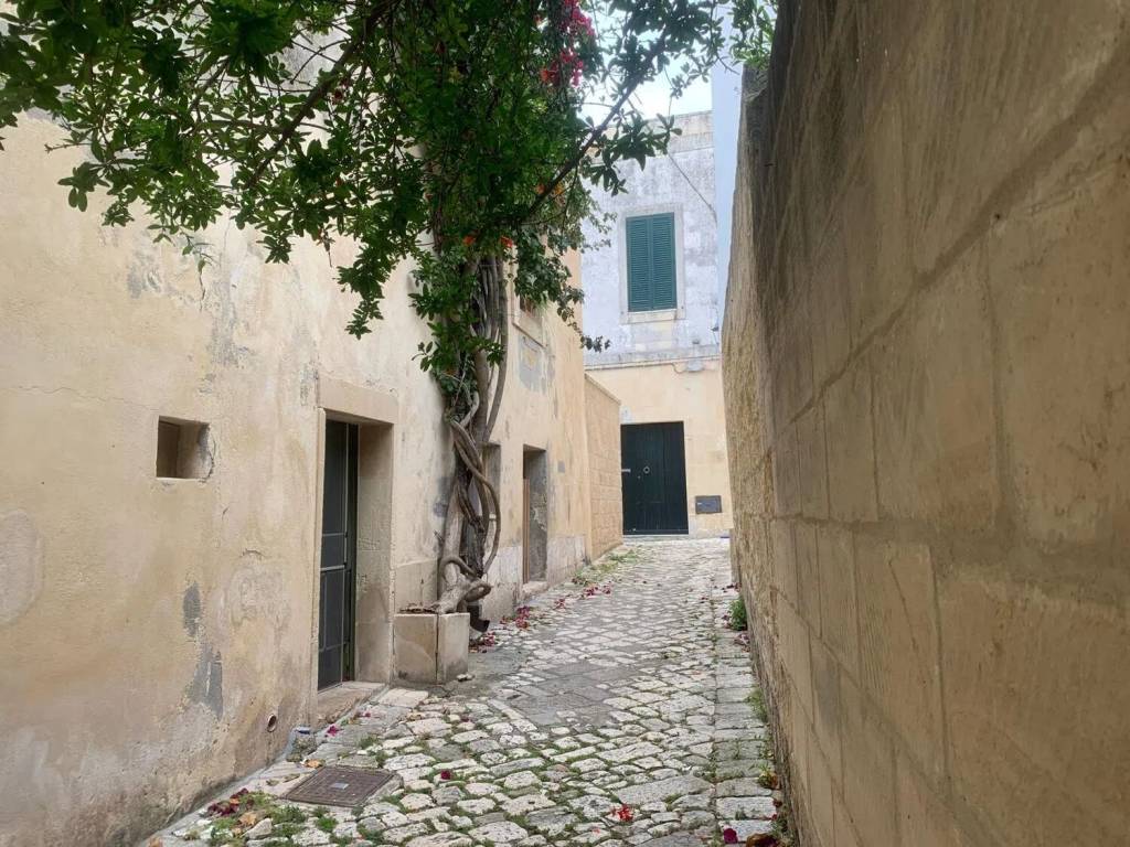Palazzo / stabile a Otranto in Piazza Castello, 6 - Foto 3