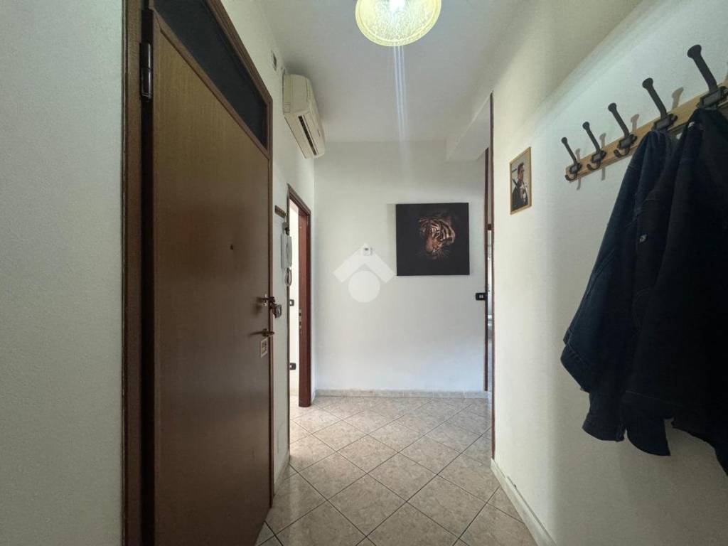 Appartamento a Castelnovo di sotto in Via G. Leopardi, 1 - Foto 4