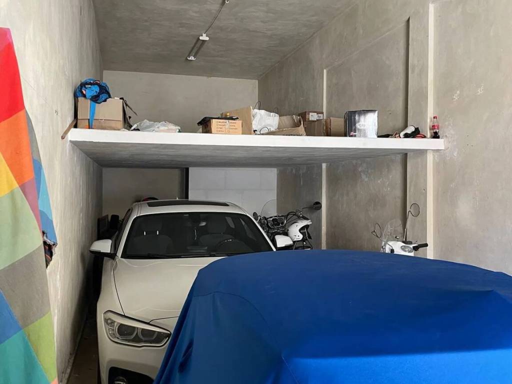 Box / garage a Caltanissetta in Via Gabriele Amico Valenti No Number - Foto 2
