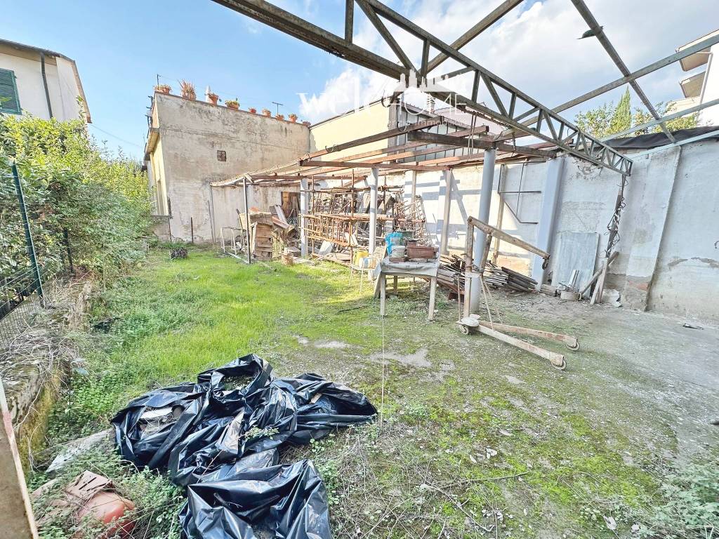 Casa indipendente a Campi bisenzio in Via Giuseppe Verdi - Foto 2